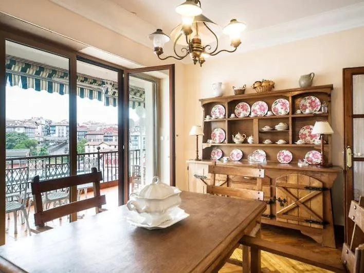 Miramar. Basquenjoy Apartment Hondarribia